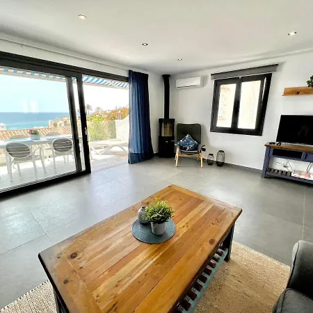빌라 Wonderful House By The Sea *